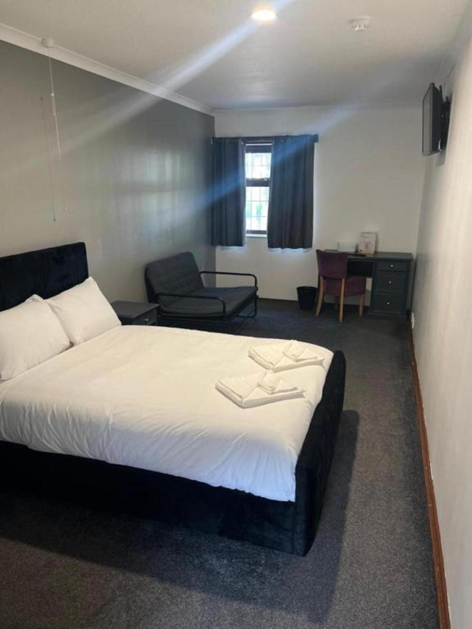 Oyo Stay Inn Express, Cambridge Papworth Everard Экстерьер фото